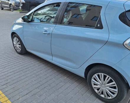 Синий Рено Зое, объемом двигателя 0 л и пробегом 189 тыс. км за 6600 $, фото 3 на Automoto.ua