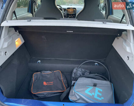 Рено Зое 2016 у Луцьку на Automoto.ua Синій Рено Зое, об'ємом двигуна 0 л та пробігом 71 тис. км за 7300 $, фото 29 на Automoto.ua