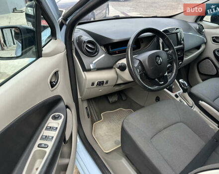 Синий Рено Зое, объемом двигателя 0 л и пробегом 181 тыс. км за 6600 $, фото 11 на Automoto.ua