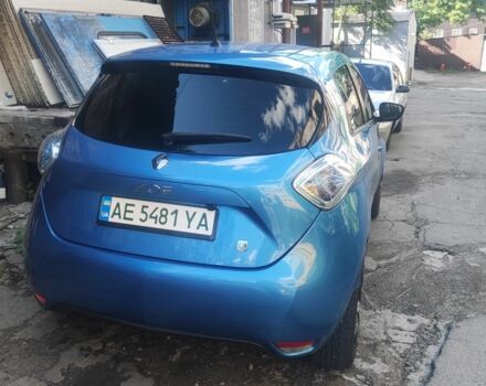 Синий Рено Зое, объемом двигателя 0 л и пробегом 77 тыс. км за 7999 $, фото 3 на Automoto.ua