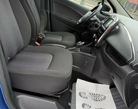 Синій Рено Зое, об'ємом двигуна 0 л та пробігом 99 тис. км за 9750 $, фото 23 на Automoto.ua
