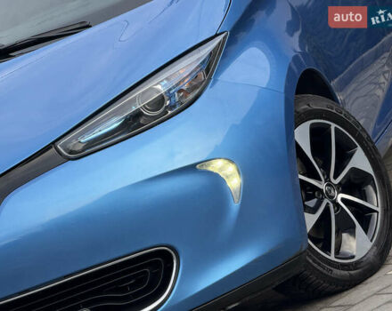 Синий Рено Зое, объемом двигателя 0 л и пробегом 104 тыс. км за 9750 $, фото 14 на Automoto.ua