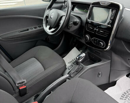 Синій Рено Зое, об'ємом двигуна 0 л та пробігом 99 тис. км за 9500 $, фото 25 на Automoto.ua