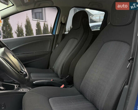 Синий Рено Зое, объемом двигателя 0 л и пробегом 104 тыс. км за 9750 $, фото 29 на Automoto.ua