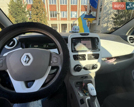 Рено Зое 2017 в Львове на Automoto.ua Синий Рено Зое, объемом двигателя 0 л и пробегом 56 тыс. км за 10555 $, фото 3 на Automoto.ua