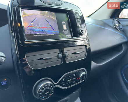 Синий Рено Зое, объемом двигателя 0 л и пробегом 104 тыс. км за 8600 $, фото 30 на Automoto.ua