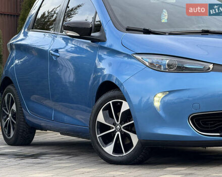 Синий Рено Зое, объемом двигателя 0 л и пробегом 104 тыс. км за 9750 $, фото 5 на Automoto.ua