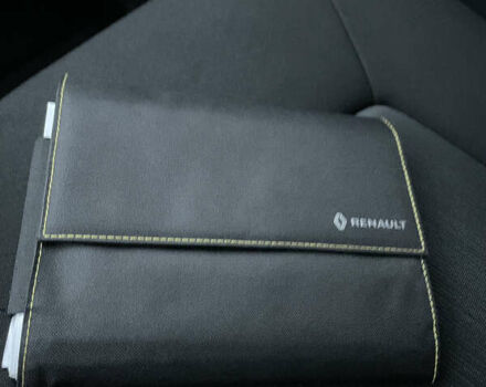 Синий Рено Зое, объемом двигателя 0 л и пробегом 101 тыс. км за 9300 $, фото 39 на Automoto.ua