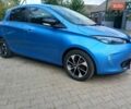 Синий Рено Зое, объемом двигателя 0 л и пробегом 86 тыс. км за 9700 $, фото 2 на Automoto.ua