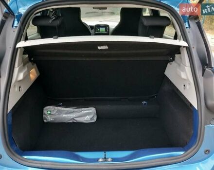 Синий Рено Зое, объемом двигателя 0 л и пробегом 86 тыс. км за 9800 $, фото 23 на Automoto.ua