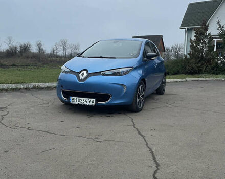 Синий Рено Зое, объемом двигателя 0 л и пробегом 101 тыс. км за 9300 $, фото 1 на Automoto.ua