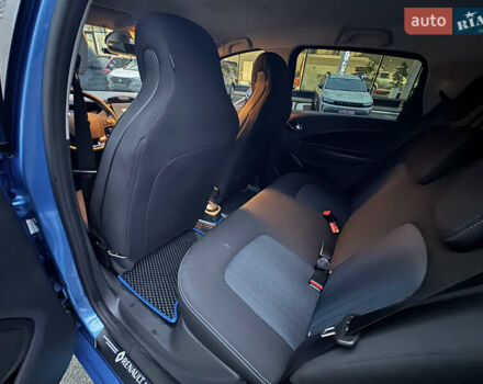 Синий Рено Зое, объемом двигателя 0 л и пробегом 61 тыс. км за 11400 $, фото 19 на Automoto.ua