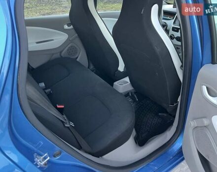 Синий Рено Зое, объемом двигателя 0 л и пробегом 130 тыс. км за 8450 $, фото 6 на Automoto.ua