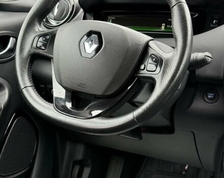 Синій Рено Зое, об'ємом двигуна 0 л та пробігом 99 тис. км за 9750 $, фото 17 на Automoto.ua