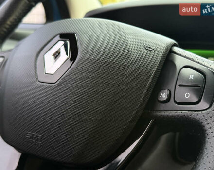Синий Рено Зое, объемом двигателя 0 л и пробегом 104 тыс. км за 9750 $, фото 54 на Automoto.ua