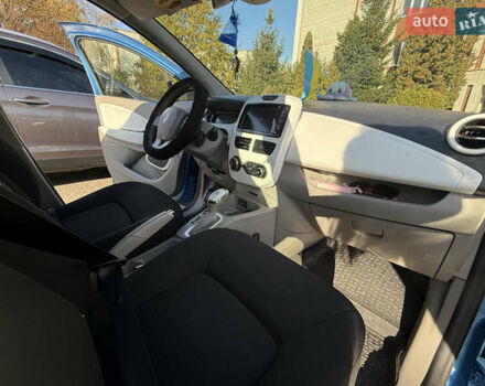 Рено Зое 2017 в Львове на Automoto.ua Синий Рено Зое, объемом двигателя 0 л и пробегом 56 тыс. км за 10555 $, фото 13 на Automoto.ua