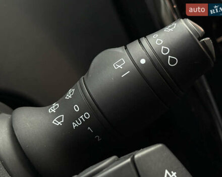 Синий Рено Зое, объемом двигателя 0 л и пробегом 104 тыс. км за 9750 $, фото 51 на Automoto.ua