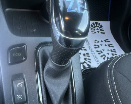 Синій Рено Зое, об'ємом двигуна 0 л та пробігом 141 тис. км за 8970 $, фото 28 на Automoto.ua