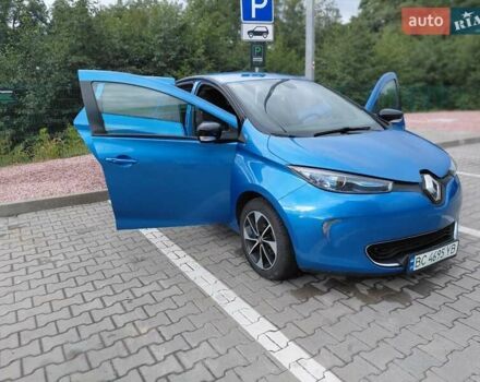 Синий Рено Зое, объемом двигателя 0 л и пробегом 132 тыс. км за 9300 $, фото 9 на Automoto.ua