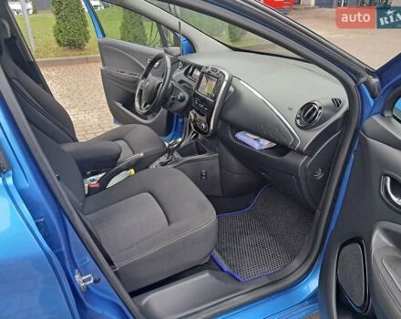 Синий Рено Зое, объемом двигателя 0 л и пробегом 141 тыс. км за 8999 $, фото 8 на Automoto.ua