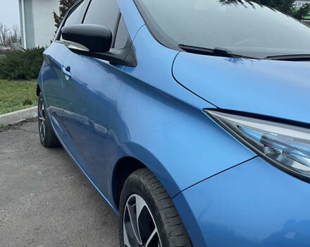 Синий Рено Зое, объемом двигателя 0 л и пробегом 101 тыс. км за 9300 $, фото 8 на Automoto.ua