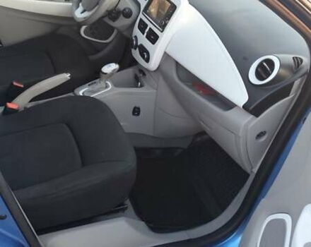 Синий Рено Зое, объемом двигателя 0 л и пробегом 82 тыс. км за 9300 $, фото 7 на Automoto.ua