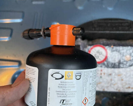 Синий Рено Зое, объемом двигателя 0 л и пробегом 101 тыс. км за 9300 $, фото 35 на Automoto.ua