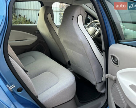 Синий Рено Зое, объемом двигателя 0 л и пробегом 166 тыс. км за 8999 $, фото 16 на Automoto.ua