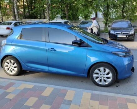 Синий Рено Зое, объемом двигателя 0 л и пробегом 129 тыс. км за 8950 $, фото 2 на Automoto.ua