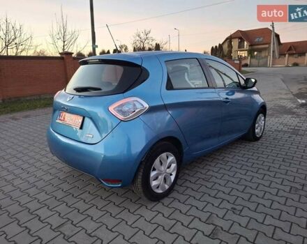 Синий Рено Зое, объемом двигателя 0 л и пробегом 69 тыс. км за 8900 $, фото 4 на Automoto.ua