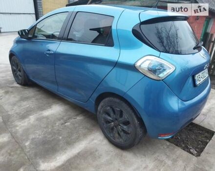 Синий Рено Зое, объемом двигателя 0 л и пробегом 160 тыс. км за 12500 $, фото 1 на Automoto.ua