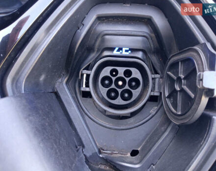 Синий Рено Зое, объемом двигателя 0 л и пробегом 136 тыс. км за 8400 $, фото 17 на Automoto.ua