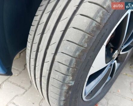 Синий Рено Зое, объемом двигателя 0 л и пробегом 86 тыс. км за 9800 $, фото 24 на Automoto.ua