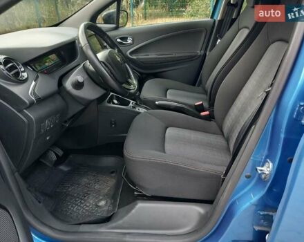 Синий Рено Зое, объемом двигателя 0 л и пробегом 86 тыс. км за 9800 $, фото 13 на Automoto.ua