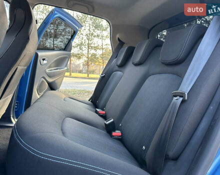 Синий Рено Зое, объемом двигателя 0 л и пробегом 104 тыс. км за 8600 $, фото 32 на Automoto.ua