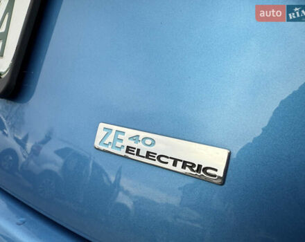 Синий Рено Зое, объемом двигателя 0 л и пробегом 104 тыс. км за 9750 $, фото 38 на Automoto.ua