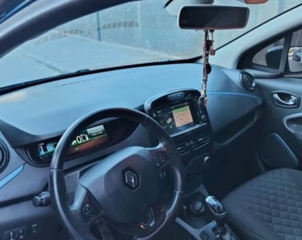 Синий Рено Зое, объемом двигателя 0 л и пробегом 129 тыс. км за 8950 $, фото 6 на Automoto.ua