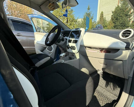 Рено Зое 2017 в Львове на Automoto.ua Синий Рено Зое, объемом двигателя 0 л и пробегом 56 тыс. км за 10555 $, фото 14 на Automoto.ua