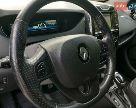 Синий Рено Зое, объемом двигателя 0 л и пробегом 86 тыс. км за 9800 $, фото 8 на Automoto.ua