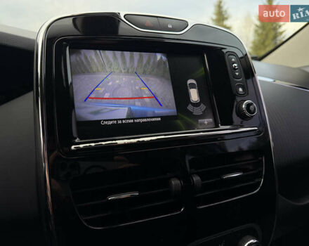 Синий Рено Зое, объемом двигателя 0 л и пробегом 104 тыс. км за 9750 $, фото 56 на Automoto.ua