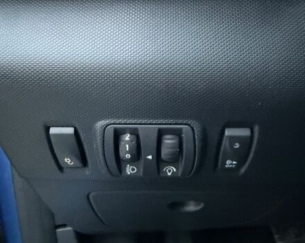 Синий Рено Зое, объемом двигателя 0 л и пробегом 205 тыс. км за 8450 $, фото 20 на Automoto.ua