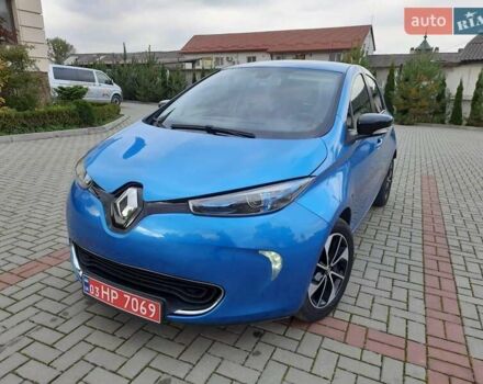 Синий Рено Зое, объемом двигателя 0 л и пробегом 61 тыс. км за 9799 $, фото 3 на Automoto.ua