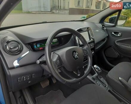 Синий Рено Зое, объемом двигателя 0 л и пробегом 61 тыс. км за 9799 $, фото 26 на Automoto.ua