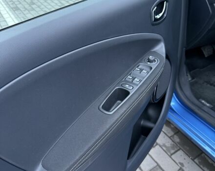 Синий Рено Зое, объемом двигателя 0 л и пробегом 205 тыс. км за 8450 $, фото 17 на Automoto.ua