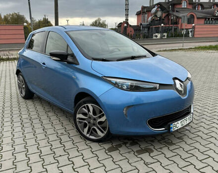 Синий Рено Зое, объемом двигателя 0 л и пробегом 84 тыс. км за 11000 $, фото 2 на Automoto.ua