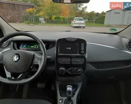 Синий Рено Зое, объемом двигателя 0 л и пробегом 61 тыс. км за 9799 $, фото 29 на Automoto.ua