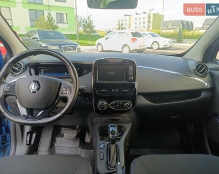 Синій Рено Зое, об'ємом двигуна 0 л та пробігом 71 тис. км за 10200 $, фото 13 на Automoto.ua