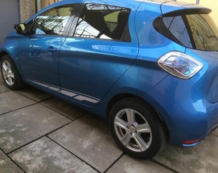 Синий Рено Зое, объемом двигателя 0 л и пробегом 83 тыс. км за 10000 $, фото 4 на Automoto.ua