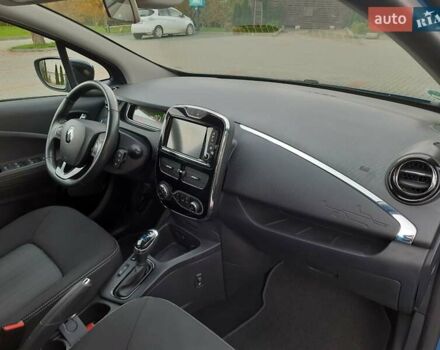 Синий Рено Зое, объемом двигателя 0 л и пробегом 61 тыс. км за 9799 $, фото 30 на Automoto.ua