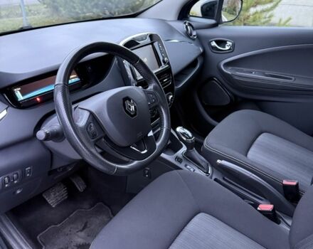 Синий Рено Зое, объемом двигателя 0 л и пробегом 205 тыс. км за 8450 $, фото 15 на Automoto.ua